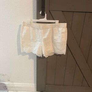 Vineyard Vines Cream Eyelet High Waist Shorts